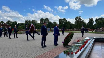 Глава ДНР призвал к дальнейшему освобождению русских городов на Украине