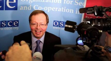 Российские офицеры помогут развести конфликтующие стороны на Донбассе