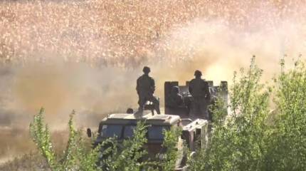 На учениях армии Молдавии показали "адскую молотилку" на шасси тягача от РСЗО