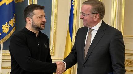 Министр обороны ФРГ раскрыл цель своего визита в Киев