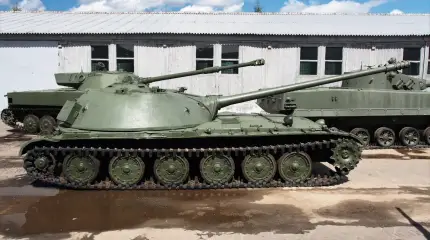 Артсамоход СУ-100М в фокусе макетной комиссии