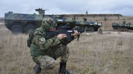 Сербский пехотный батальон на бронемашинах «Лазар» усилил боевую подготовку на фоне событий в Косово