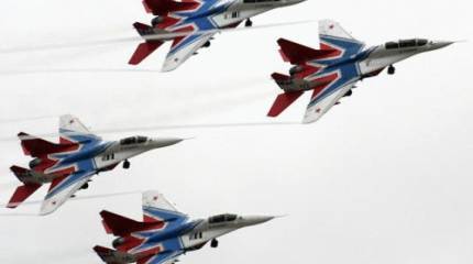 Летчики начали увольняться из легендарных "Стрижей" из-за скандала с командиром и унизительных обязанностей