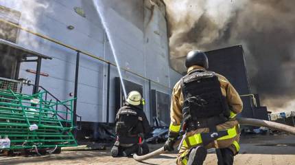 Явно не продукты: на складе магазина под Харьковом в результате прилёта вспыхнул мощный пожар