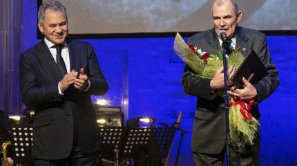 Шойгу вручил премию летчику, посадившему аварийный Ил-38 ВМС Индии