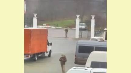 «Выгоняли на улицу под дулами автоматов женщин, детей и пожилых людей»: появились подробности действий украинских военкомов в оздоровительном комплексе Закарпатья