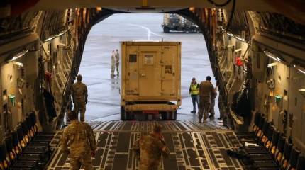 Выделенная Киеву Байденом американская военная помощь заканчивается, но это не имеет значения