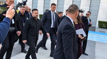 На вопрос «когда в Москву?» Зеленский ответил не сразу и с явным раздражением