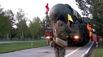 Американское СМИ: без ядерного оружия РФ уже подверглась бы нападению НАТО