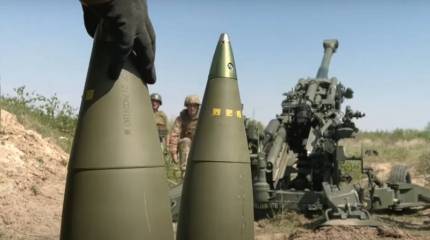 Сотрудники СК РФ обнаружили фрагменты неизвестного боеприпаса на месте обстрела в Ясиноватой (ДНР)