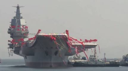 Состоялась церемония ввода в эксплуатацию первого построенного в Китае авианосца