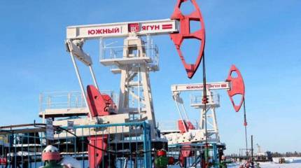 Впервые за четыре года цена на нефть падала ниже 30 долларов за баррель