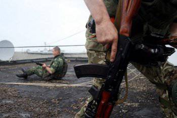 В аэропорту Луганска блокировано около 500 украинских силовиков