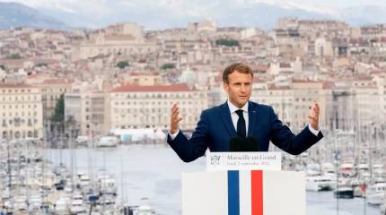 Макрон заявил о подготовке переговоров с российским президентом