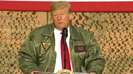 Трамп призвал к снятию ограничений из-за коронавируса в США через 15 дней