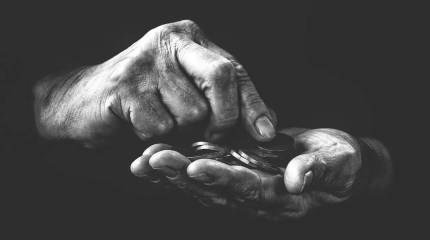 Пресса США: украинская экономика, несмотря на западную помощь, балансирует на грани краха