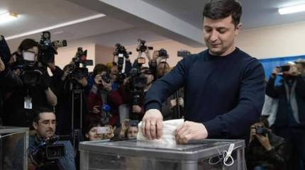 Зеленский де-факто президент!