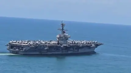 Иран заявил об испытаниях ПКР над авианосцем ВМС США
