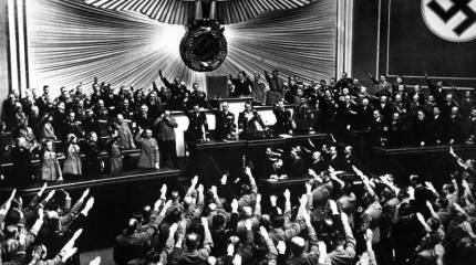 Модест Колеров: Наследники союзников Гитлера, США, националисты и "десталинизаторы" в ЕС готовят "Нюрнберг" против России