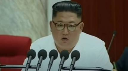 Северокорейские СМИ опровергают сведения о болезни и смерти Ким Чен Ына