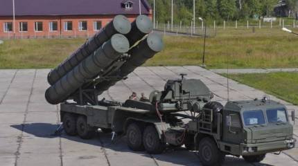 Индия намерена закупить полковые комплекты С-400