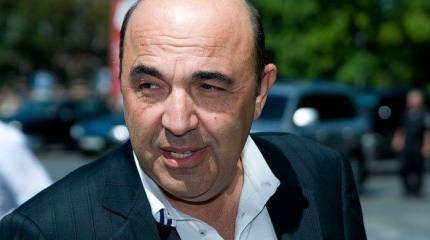 Нардеп ВРУ: Страна деградирует, а они орут "Слава Украине!"