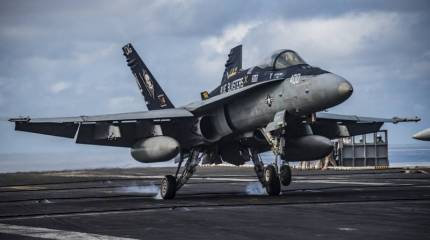 ВМС США заявили о списании последних палубных истребителей F/A-18C Hornet