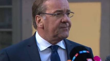 В Киеве заявили о неподходящем времени для давления на главу минобороны Германии