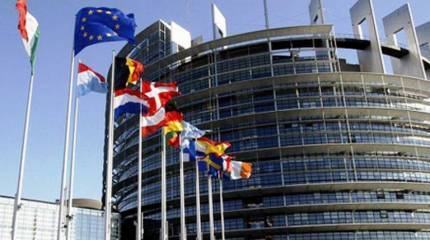 Евродепутаты призвали Яценюка отчитаться в расследовании одесских событий