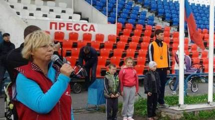 Минпросвет и юнармейцы поддержали уволенную учительницу. Скандал с заметкой о патриотизме