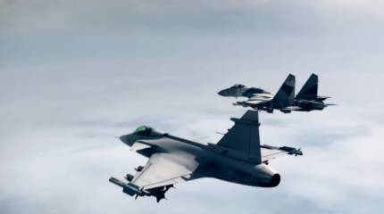 РЛС и шоссе не помогут. «Грипену» не расправиться с «Сухим»