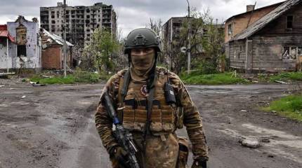 Остающиеся в Бахмуте подразделения ВСУ начали подрывать многоэтажки на крайних западных улицах в попытке остановить продвижение ЧВК «Вагнер»