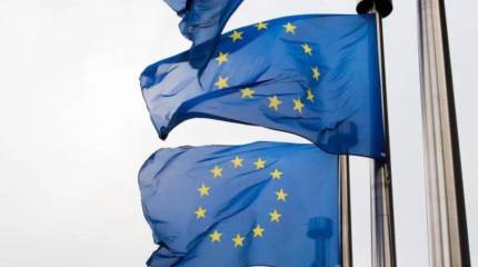 Politico: ЕС может лишить Сербию финансирования из-за «состояния демократии»