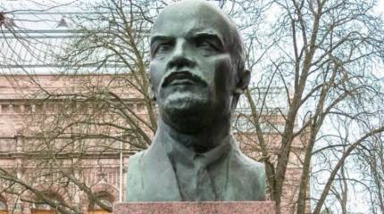 В Финляндии суд отменил решение мэрии города Турку о сносе памятника Ленину