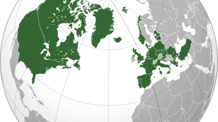 НАТО продолжает традиции крестоносцев и гитлеровской Германии