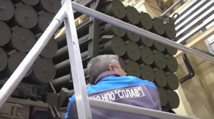 Зампред правительства РФ: Выпуск приоритетных образцов вооружений в России увеличен в разы