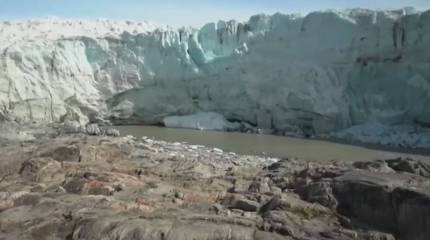 «Гардиан»: Арктика может стать источником новой пандемии