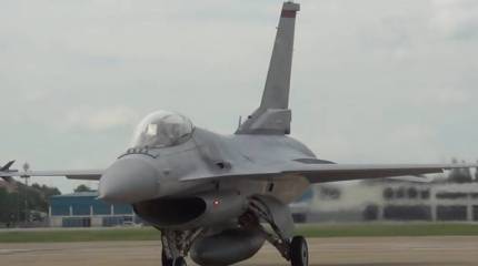 На Тайване приостановили полёты F-16 после падения в море модернизированного истребителя
