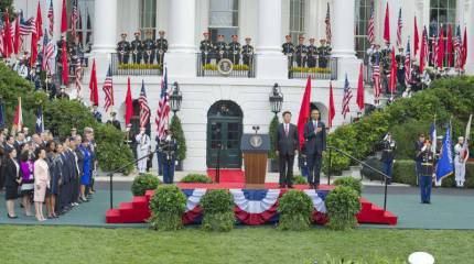 Белый дом: Россия не должна мешать международной коалиции из 65 стран, нацеленной на уничтожение ИГ