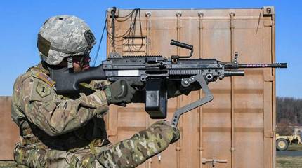 Третья рука. В США тестируют устройство для облегчения веса оружия