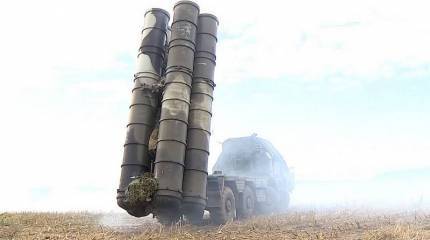 Названы сроки поставки Индии первого полкового комплекта ЗРС С-400