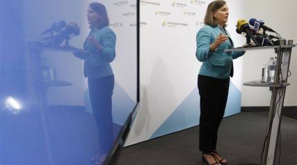 Нуланд призывает Россию пойти на реструктуризацию украинского долга