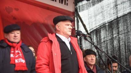 Появились комментарии к словам Зюганова о возможных досрочных выборах президента