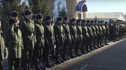 Депутаты Госдумы предлагают рассмотреть законопроект, предусматривающий двойные выплаты детям-инвалидам погибших на фронте добровольцев