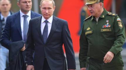 Путин вернул воинским частям исторические названия - с упоминанием городов Украины