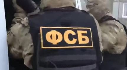 «Я пыталась какое-то устройство подложить под машину»: в Санкт-Петербурге предотвращён теракт