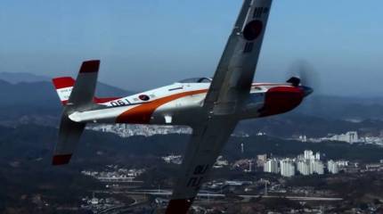 Два южнокорейских учебно-тренировочных самолёта KT-1 столкнулись в воздухе