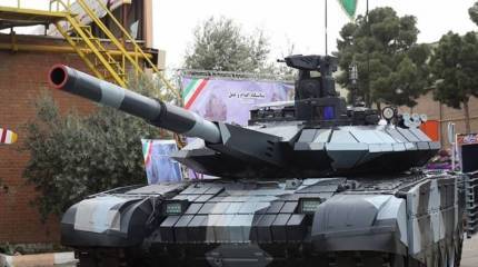 Иран проверил модернизированный танк «Каррар» на военных учениях