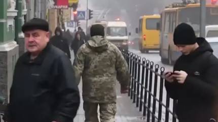 «Никого не сдадим»: в Одессе военком устроил перебранку с пассажирами маршрутки