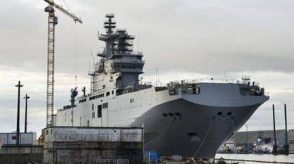 Французские СМИ "провожают" российских моряков, ожидавших передачи "Мистраля"